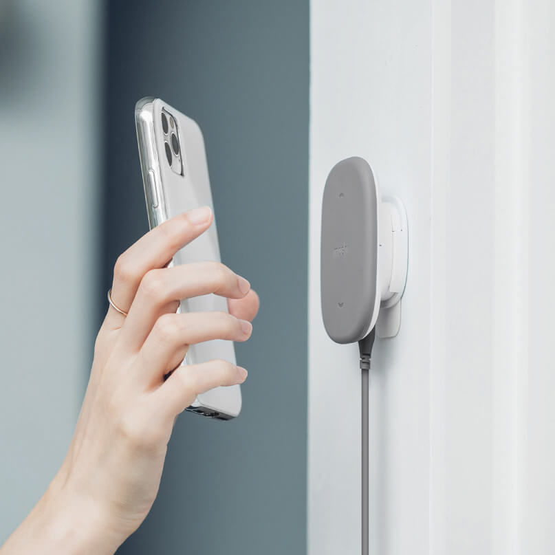 Iphone Wall Mount Charger Moshi SnapTo Magnetic Wireless Charger W